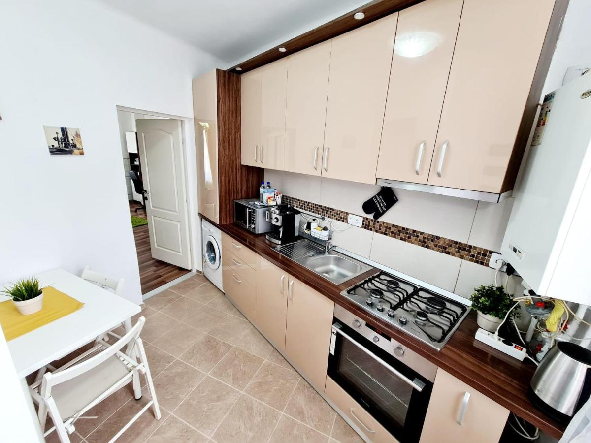 Central Old City Center Studio Universitate Coltea - Cav9 Apartment Bucharest